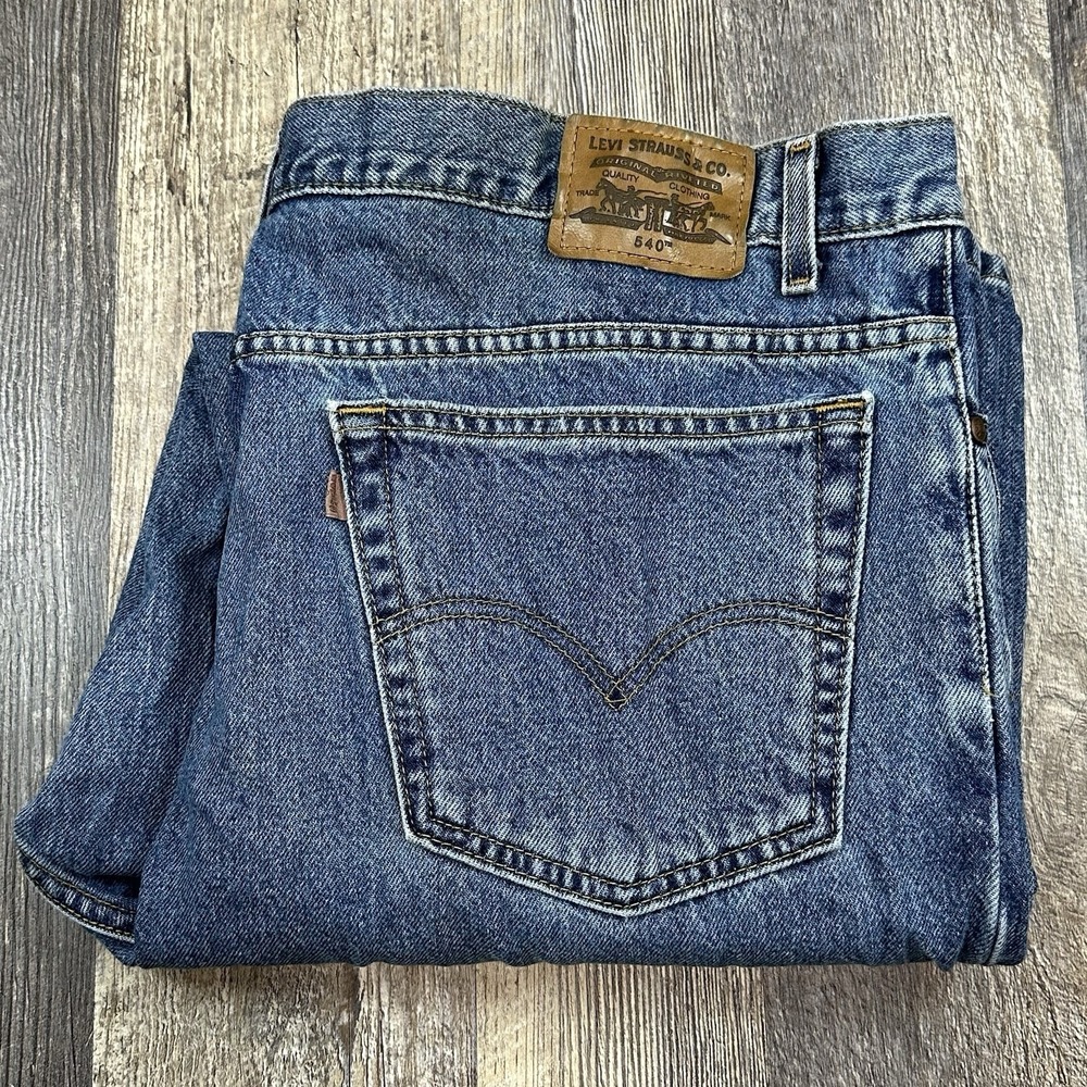 Vintage Y2K Levis 540 Relaxed Taper Fit Jeans Men's 44x30 Blue Denim Bronze Tab